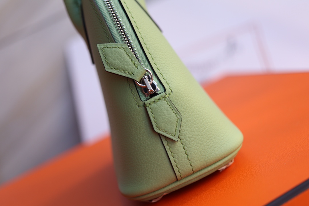 에르메스 미니 볼리드백 아보카도그린 은장 에버컬러